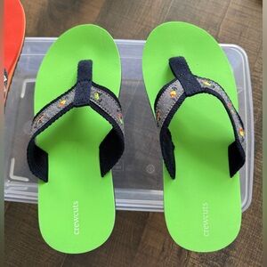 Crewcuts Boys Flip Flops Lime, Blue, Navy &  Blk soles.  Jcrew size K 3.  NWOT!